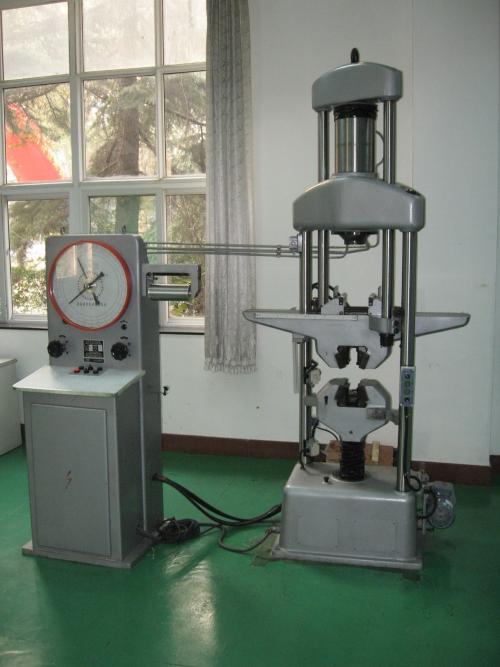 濟南試驗機廠30噸60噸100噸萬能試驗機維修、升級、改造服務